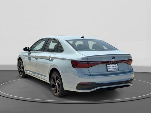 New 2026 Volkswagen Jetta SE FWD image 3