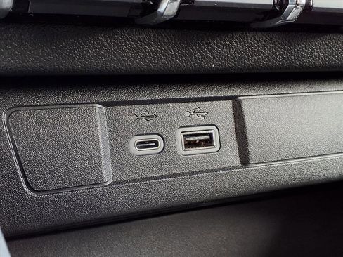 Used 2024 Chevrolet Colorado ZR2 image 27