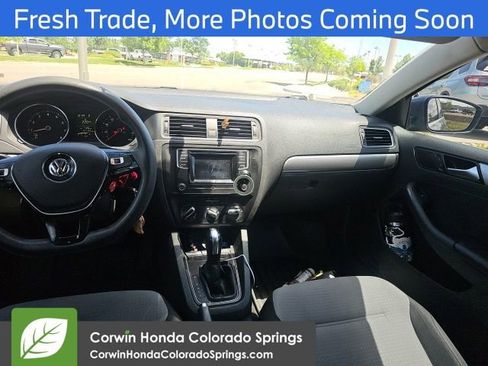 Used 2017 Volkswagen Jetta S FWD image 9