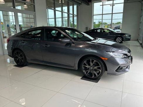 Used 2019 Honda Civic Sport image 6