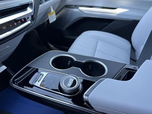 New 2026 Cadillac Lyriq Premium Luxury image 16