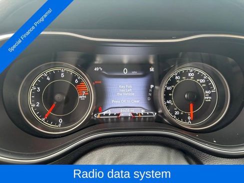 Used 2019 Jeep Cherokee Limited image 18