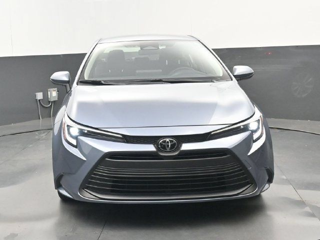 Used 2026 Toyota Corolla LE w/ LE Premium Package FWD image 18