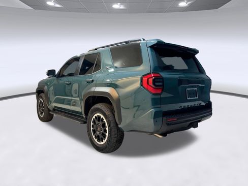 Used 2025 Toyota 4Runner TRD Off-Road Premium AWD/4WD image 3