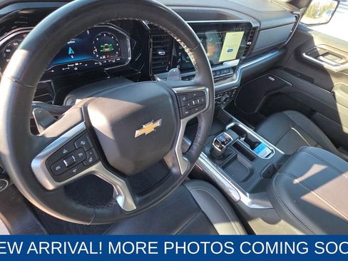 Used 2024 Chevrolet Silverado 1500 LTZ image 12