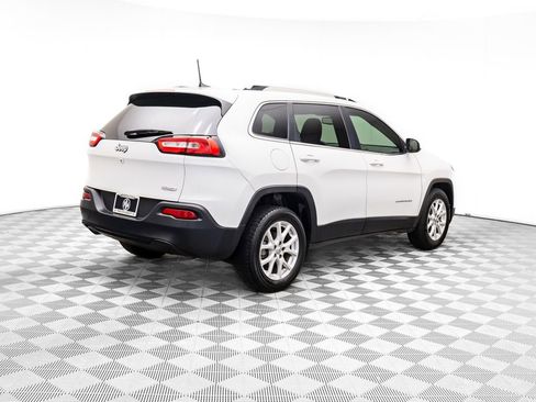 Used 2018 Jeep Compass Limited image 5
