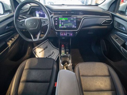 Used 2023 Chevrolet Bolt EUV Premier w/ Sun & Sound Package image 13