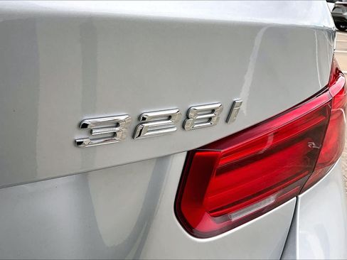 Used 2016 BMW 328i Sedan RWD image 10