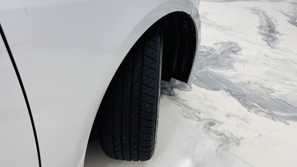 Used 2021 Toyota Corolla LE FWD image 11