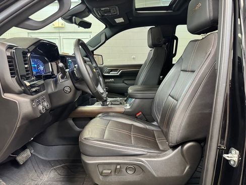Used 2024 Chevrolet Silverado 1500 High Country w/ High Country Premium Package image 13
