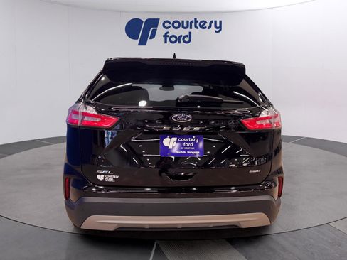 Certified 2024 Ford Edge SEL image 6