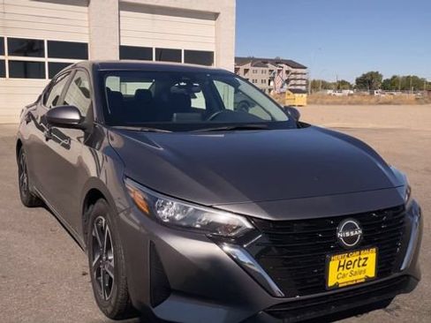 Used 2024 Nissan Sentra SV FWD image 4