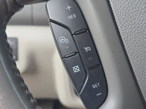 Used 2017 Buick Enclave Leather image 25