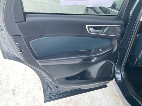 Used 2022 Ford Edge SEL w/ Sport Appearance Package image 22