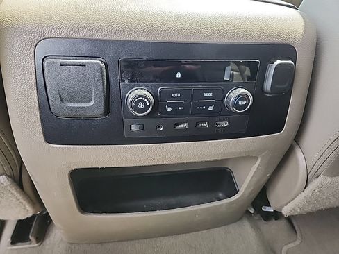 Certified 2020 Chevrolet Suburban Premier AWD/4WD image 36