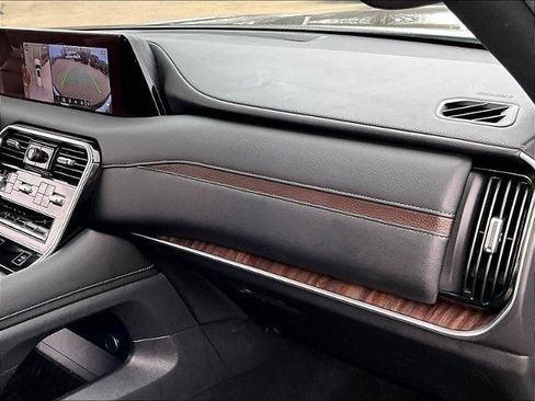 Certified 2025 Nissan Armada SL image 14