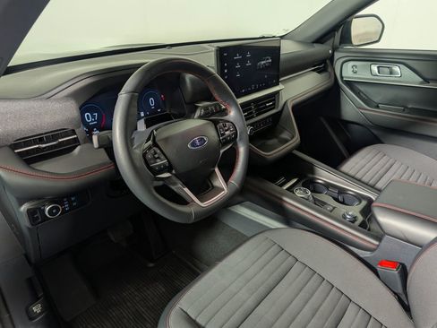 Certified 2025 Ford Explorer ST-Line w/ ST-Line Street Pack image 22