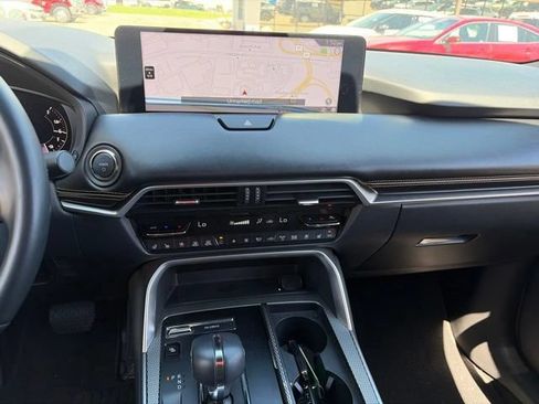 Used 2025 MAZDA CX-70 Plug-In Hybrid w/ Premium Plus AWD/4WD image 16