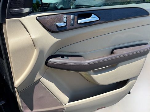 Used 2018 Mercedes-Benz GLE 350 image 22