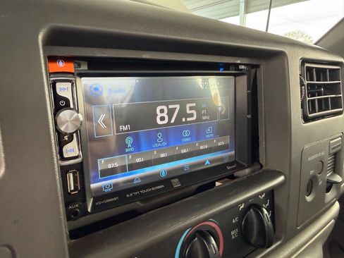 Used 2000 Ford F350 XLT image 36