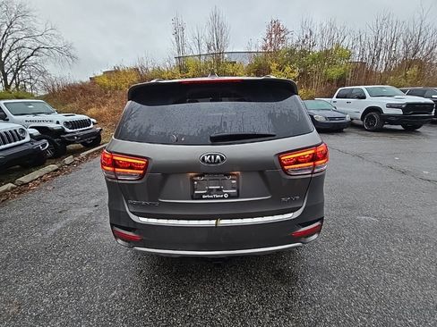 Used 2018 Kia Sorento SX image 6