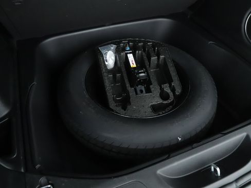 Certified 2022 Jeep Grand Cherokee Laredo X image 20