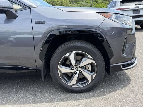 Used 2021 Toyota RAV4 SE w/ Weather & Moonroof Package AWD/4WD image 6