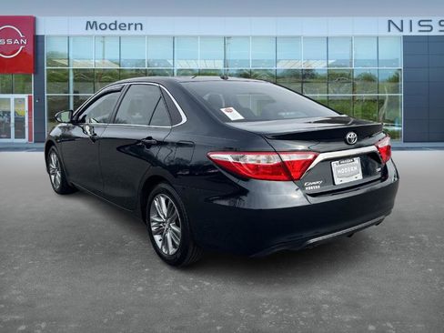 Used 2015 Toyota Camry SE image 6