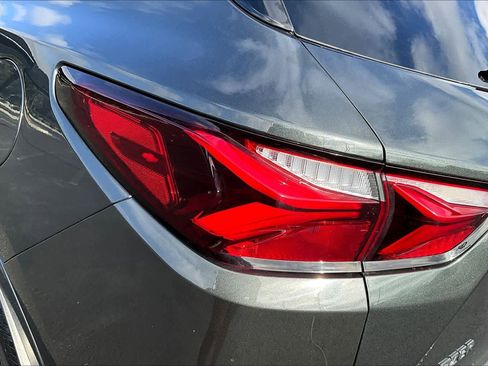 Used 2019 Chevrolet Blazer Premier w/ Sun and Wheels Package image 28