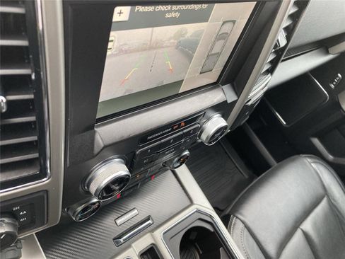 Used 2018 Ford F150 Lariat w/ Equipment Group 502A Luxury image 15