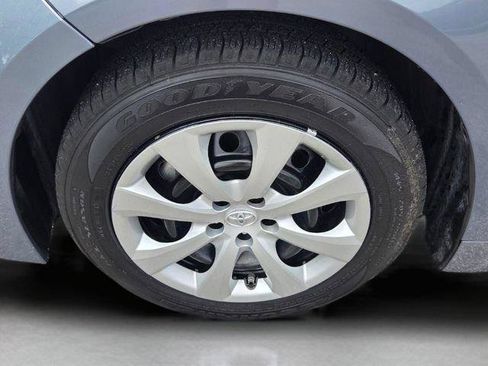 Used 2022 Toyota Corolla LE FWD image 9