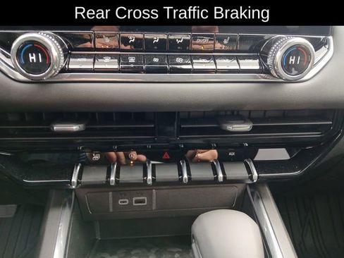 New 2026 GMC Canyon Elevation w/ Convenience Package image 30