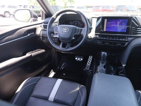 Used 2025 Toyota Camry SE FWD image 20