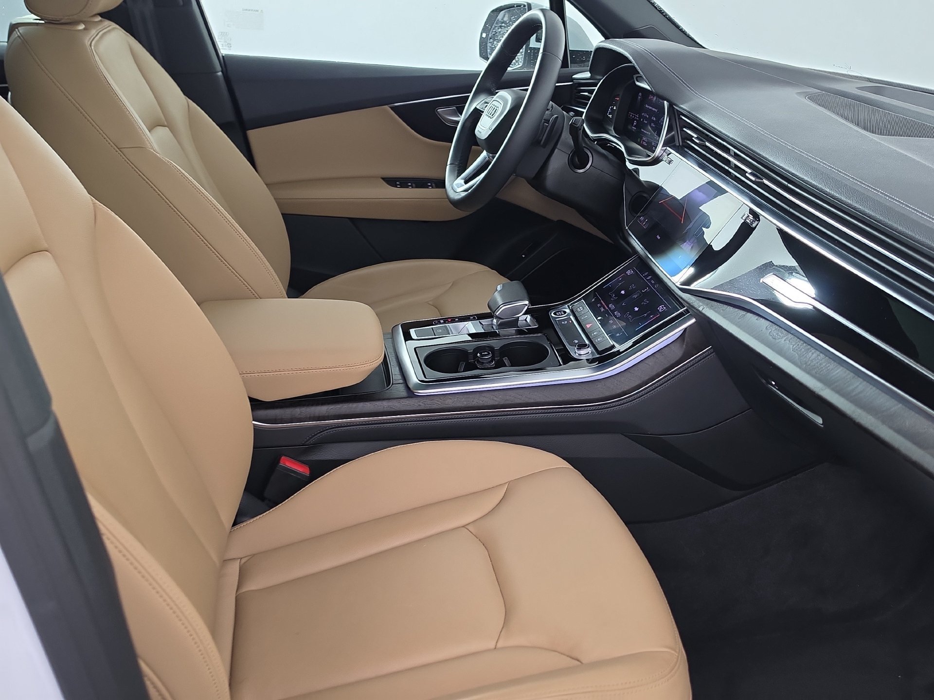 Used 2023 Audi Q7 3.0T Premium Plus AWD/4WD image 31