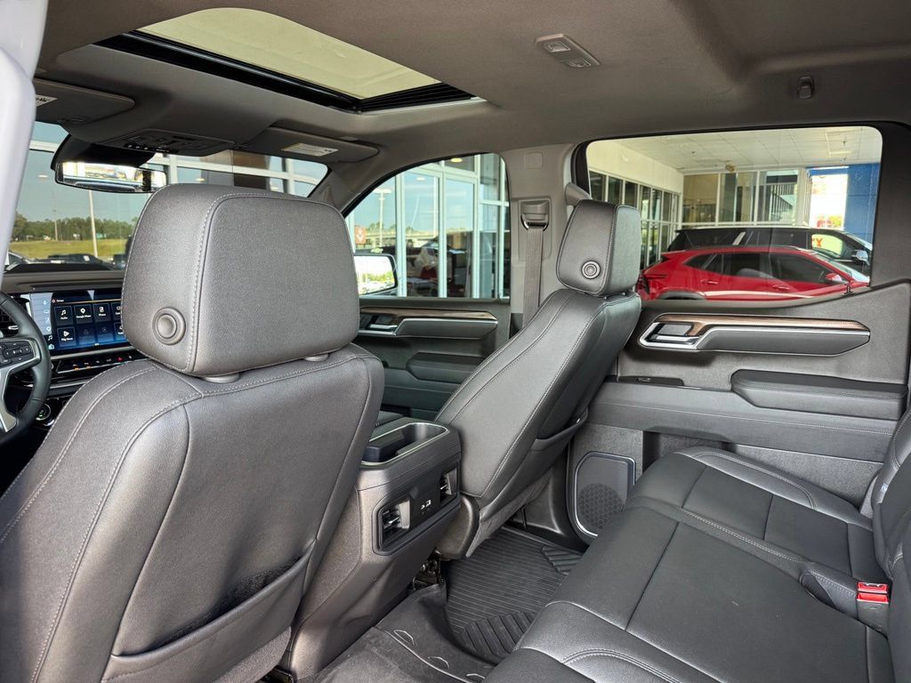 Used 2026 Chevrolet Silverado 1500 LT Trail Boss w/ Safety Package AWD/4WD image 24