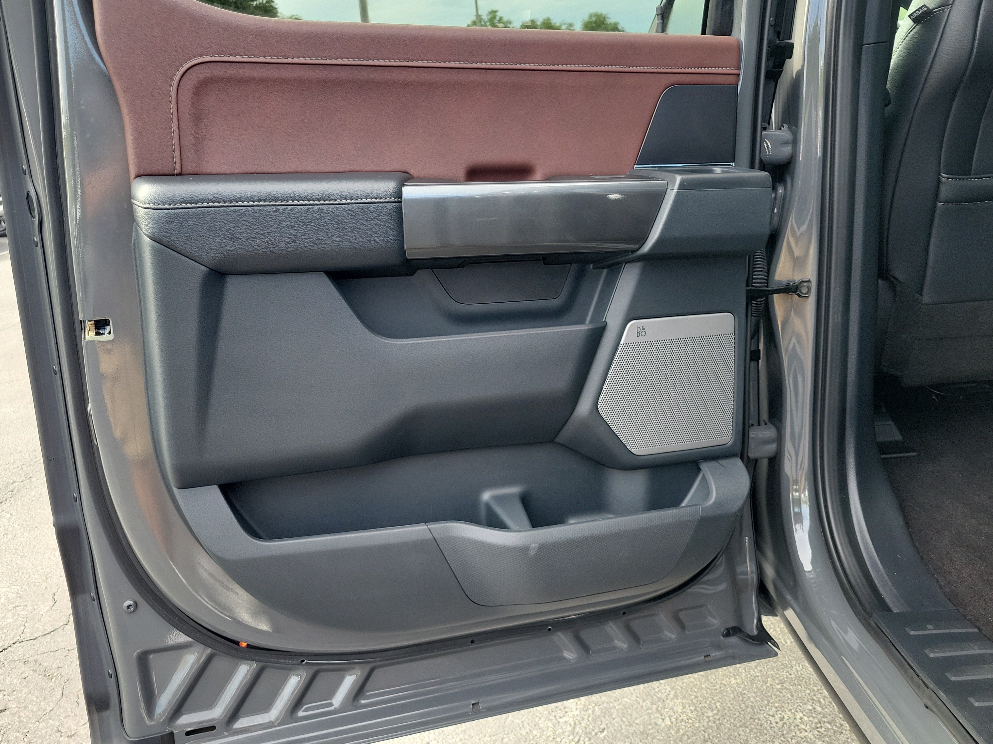 Used 2021 Ford F150 Lariat RWD image 11