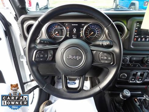 Used 2020 Jeep Wrangler Sport image 28