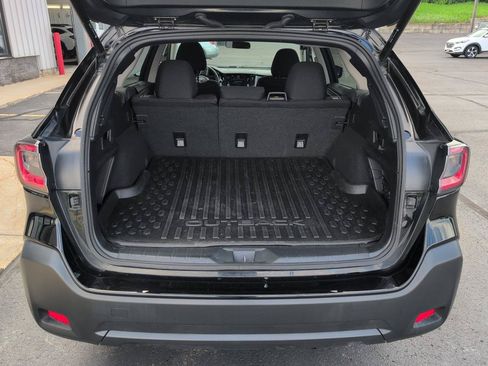 Used 2023 Subaru Outback Premium AWD/4WD image 14