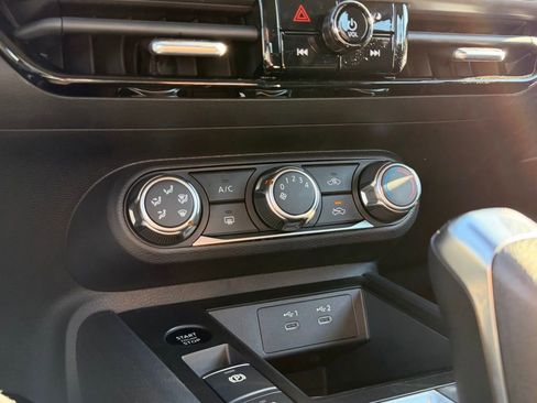 New 2026 Nissan Kicks S image 25