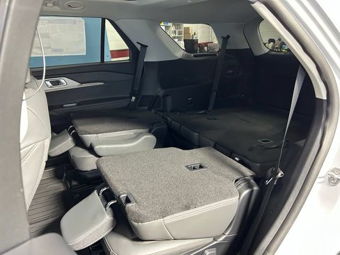 New 2026 Ford Explorer Active w/ Active Comfort Package AWD/4WD image 37