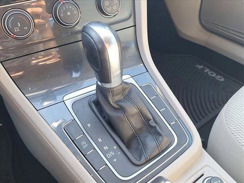 Used 2019 Volkswagen Golf S w/ Driver Assistance Package image 12