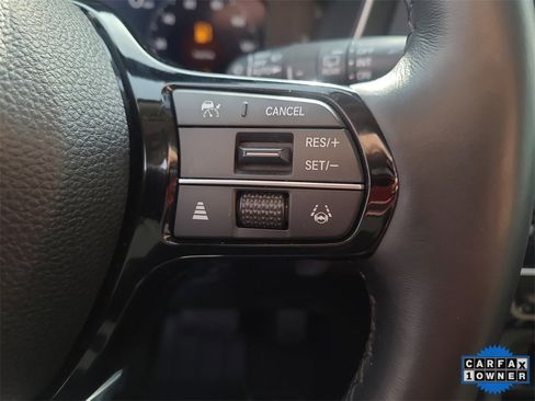 Used 2025 Honda Pilot Elite image 33