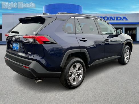 Used 2024 Toyota RAV4 XLE image 7