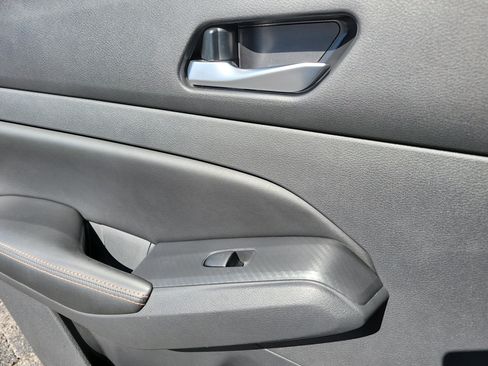 Used 2022 Nissan Altima 2.5 SR image 11