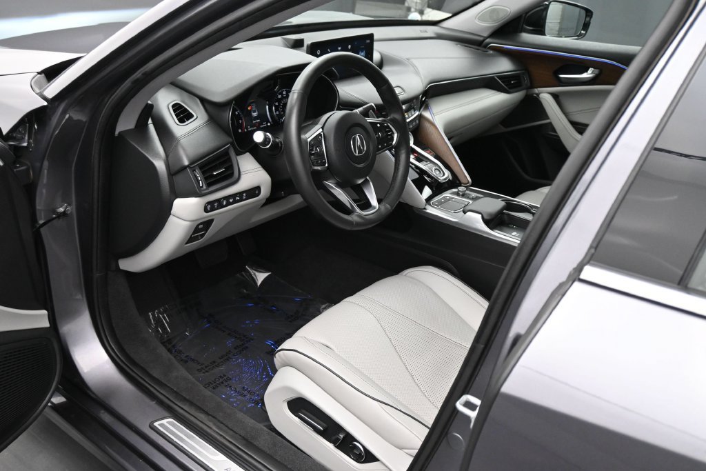 Used 2023 Acura TLX w/ Advance Package AWD/4WD image 2