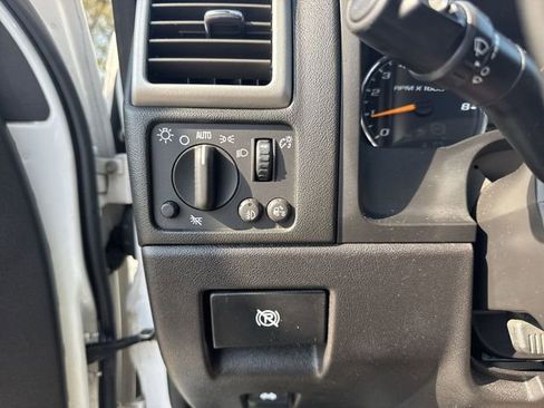 Used 2010 Chevrolet Colorado W/T image 15