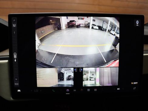 Used 2023 Tesla Model X image 55