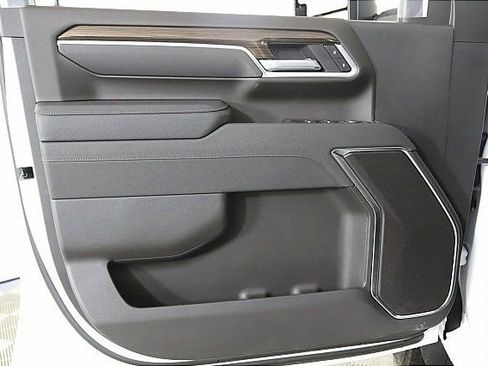 New 2025 Chevrolet Silverado 2500 LT w/ Texas Edition image 11