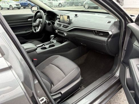 Used 2022 Nissan Altima 2.5 S image 10