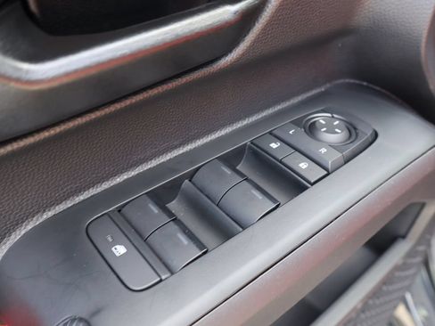 Certified 2025 Toyota Tacoma TRD Pro AWD/4WD image 12